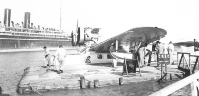 Douglas Dolphin Docked.jpg